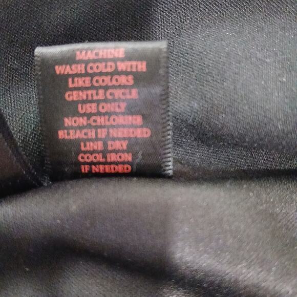 Retro Chic 18 black sleeveless collared side-zip bodycon dress w/rear kick-pleat - Picture 14 of 14